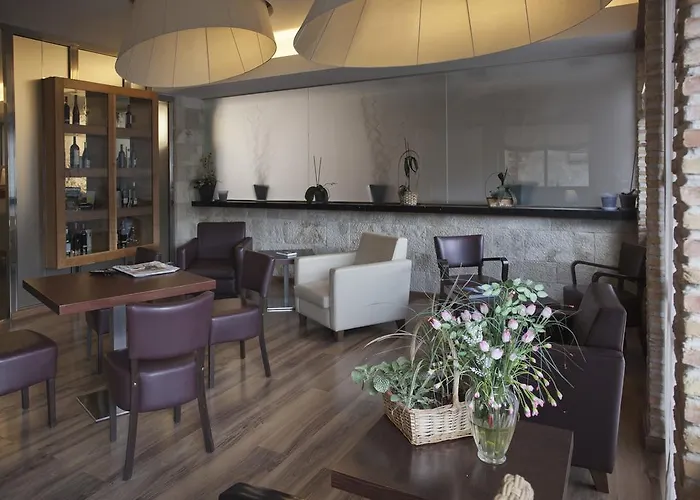& Josep Winery 酒店 2*