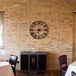 & Josep Winery Hotel