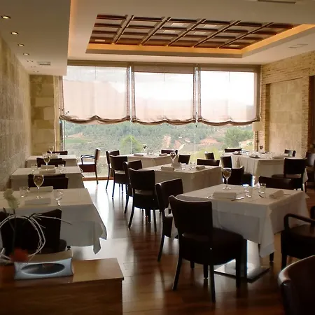 & Josep Winery מלון Bot
